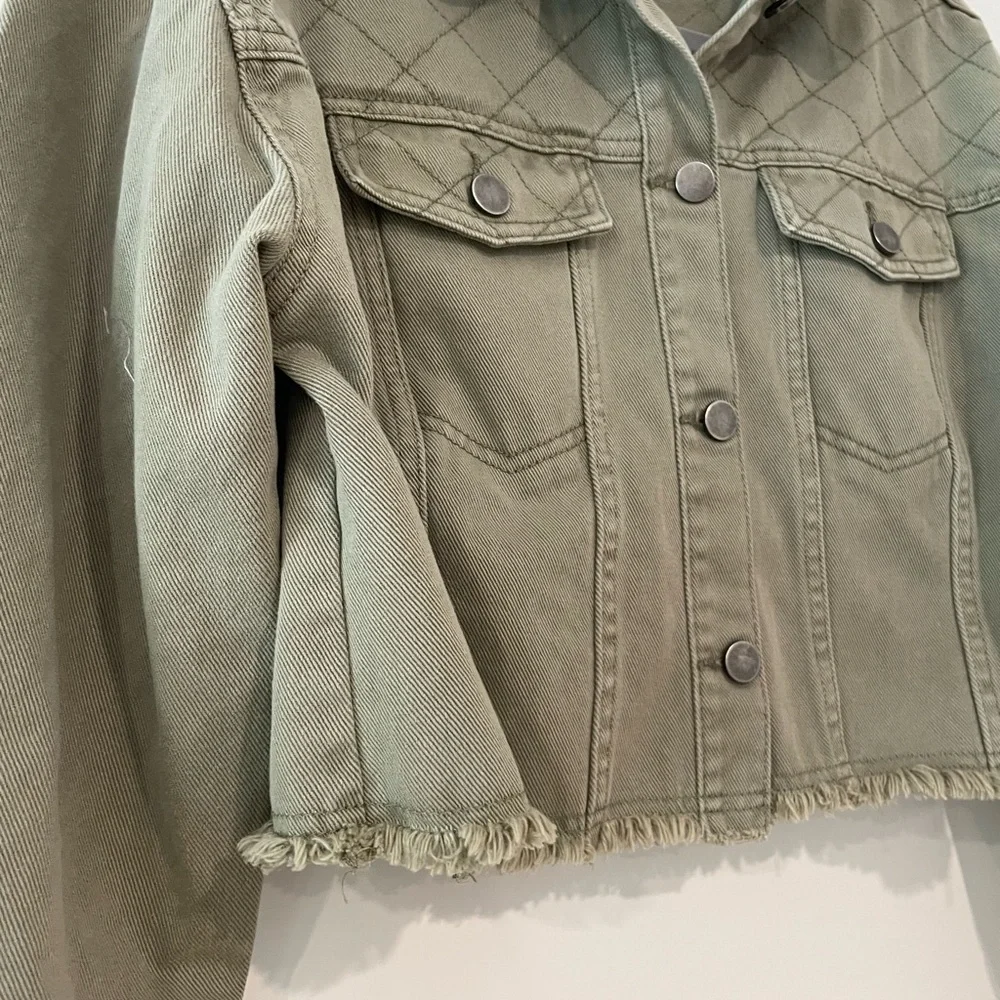 Splendid • Cropped Denim Jacket - Picture 4 of 8